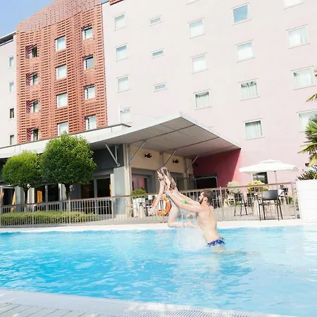 Hotel Novotel 2 4*