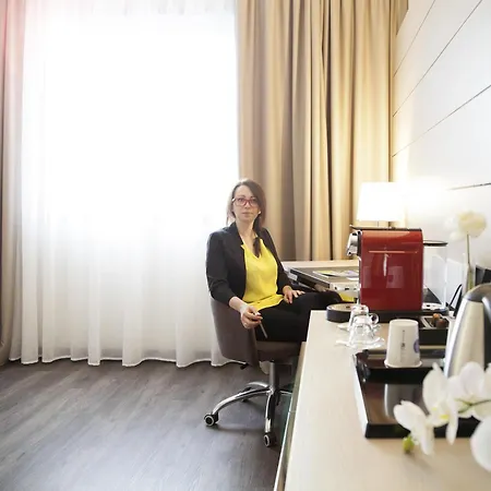 Hotell Novotel Due Brescia