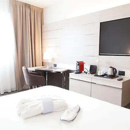 Novotel Due Hotel 4*