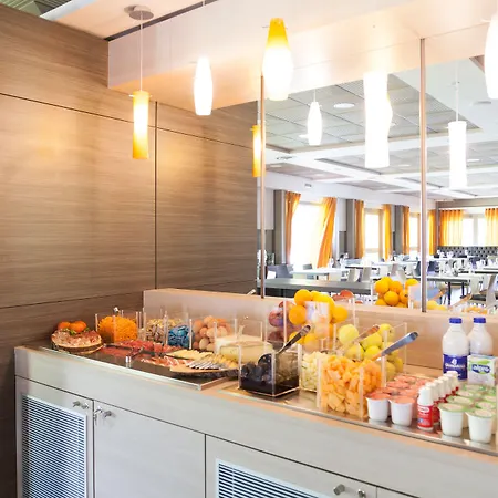 Novotel 2 Hotel