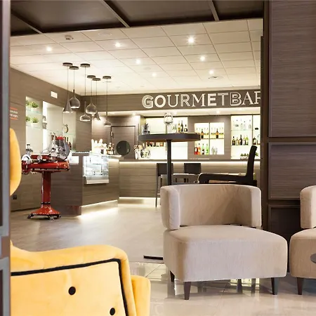 Novotel Due Hotell 4*