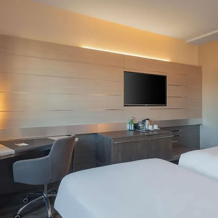 Hotel Novotel 2 4*