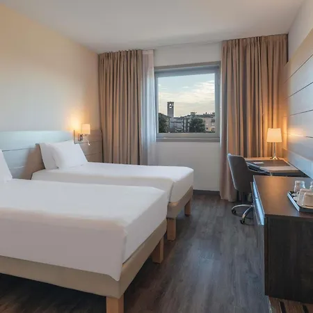 Novotel 2 Hotel