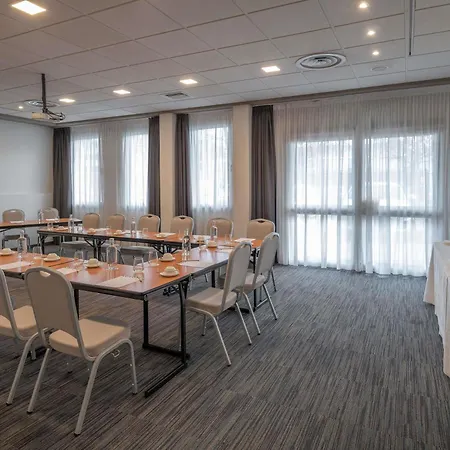 Novotel 2 Hotel 4*
