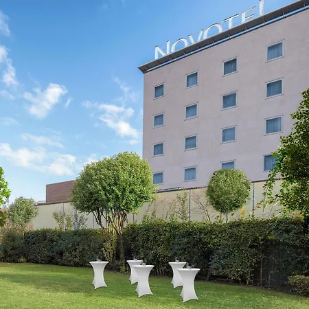 Novotel Due Hotel 4*