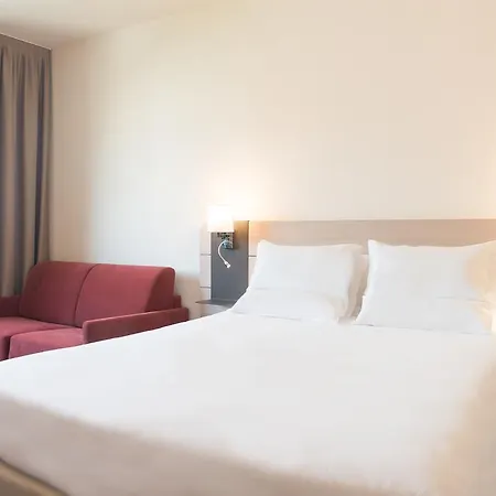 Novotel 2